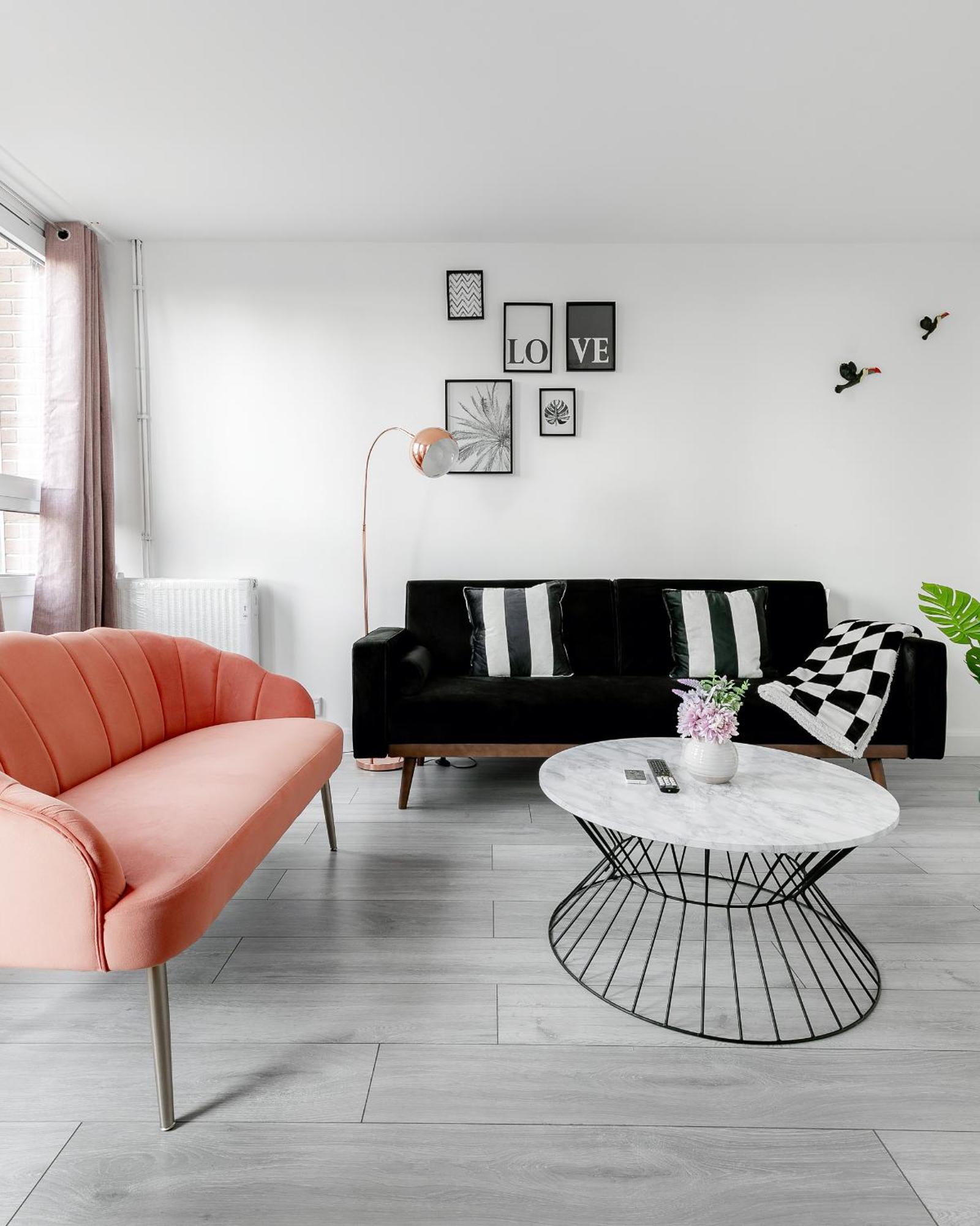 Apartament 3br Off A13 , Sleeps 6, 2mins To Langdon Dlr,free Parking